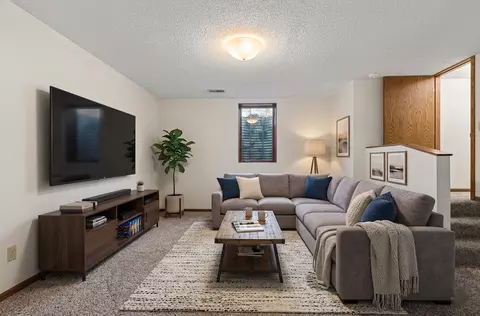 Living - 2122 22nd St E, Minneapolis, MN 55404 photo 2 of 11