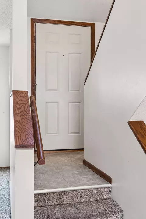 Entry Way - 2122 22nd St E, Minneapolis, MN 55404 photo 2 of 2