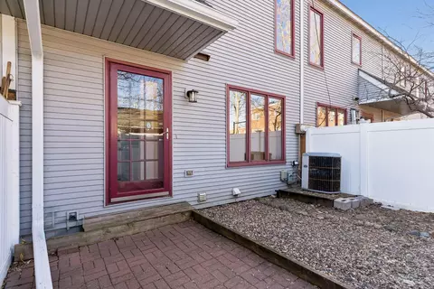 Exterior - 2122 22nd St E, Minneapolis, MN 55404 photo 4 of 11