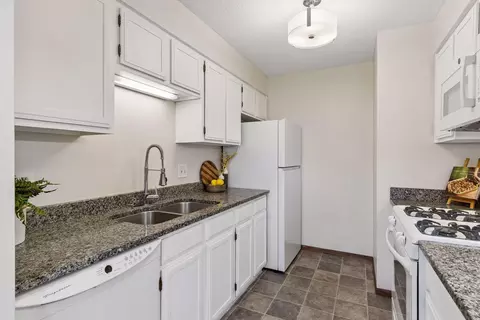 Kitchen - 2122 22nd St E, Minneapolis, MN 55404 photo 2 of 5