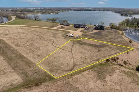 5 Nnn Lakeview Ct, Cleveland, MN 56017