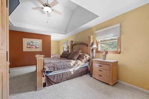 Bedroom - 16460 38th St SE, Mapleton, ND 58059 photo 2 of 7