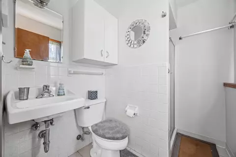 Bath - 16460 38th St SE, Mapleton, ND 58059 photo 5 of 5