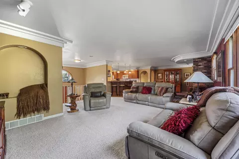 Living - 16460 38th St SE, Mapleton, ND 58059 photo 4 of 7