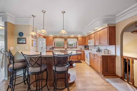 Kitchen - 16460 38th St SE, Mapleton, ND 58059 photo 2 of 5