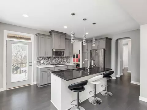 16461 Equestrian Trl, Lakeville, MN 55044