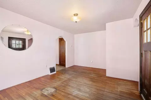 Living - 905 10th Ave SW, Austin, MN 55912 photo 2 of 2