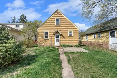 Exterior - 905 10th Ave SW, Austin, MN 55912 photo 6 of 7