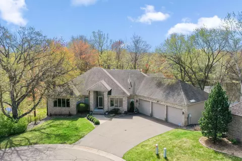 10605 54th Ave N, Plymouth, MN 55442