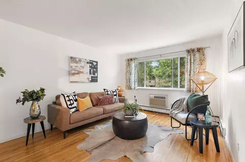 2112 Garfield Ave #14, Minneapolis, MN 55405