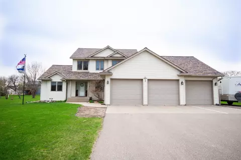 721 3rd Ave NW, Melrose, MN 56352