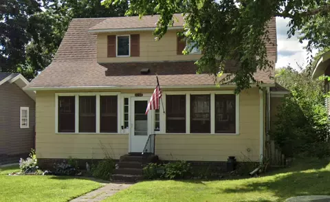 1054 Van Buren Ave, Saint Paul, MN 55104