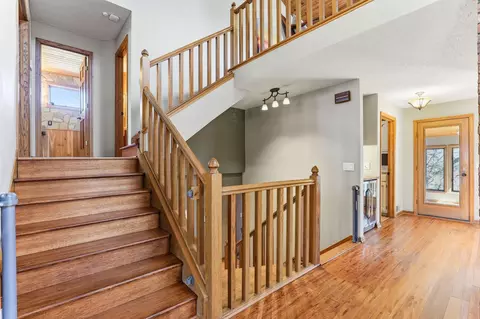 Entry Way - 1180 Kinglet Ct, Eagan, MN 55123 photo 2 of 8