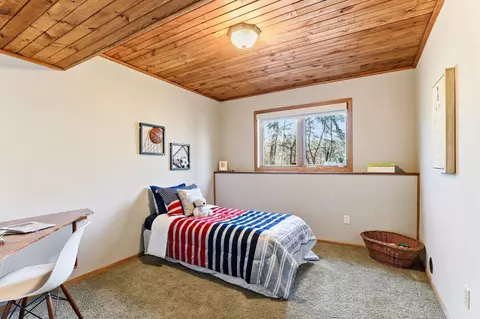 Bedroom - 1180 Kinglet Ct, Eagan, MN 55123 photo 7 of 8