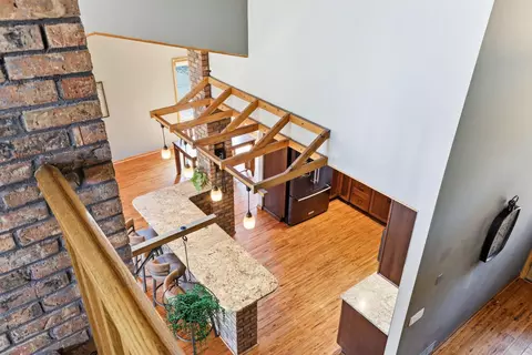 Entry Way - 1180 Kinglet Ct, Eagan, MN 55123 photo 4 of 8