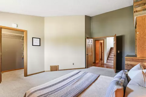 Bedroom - 1180 Kinglet Ct, Eagan, MN 55123 photo 2 of 8