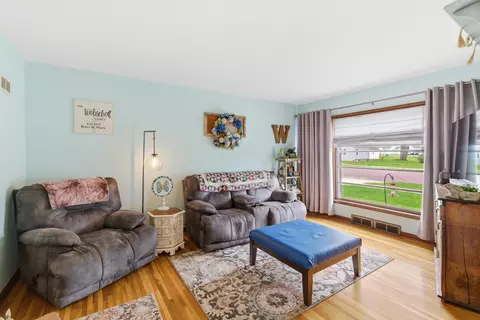 Living - 216 7th Ave SE, Waseca, MN 56093 photo 1 of 1