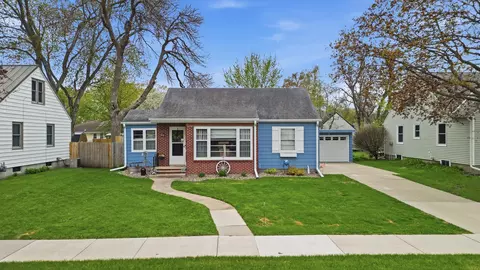 Exterior - 216 7th Ave SE, Waseca, MN 56093 photo 7 of 12