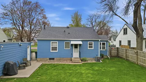 Exterior - 216 7th Ave SE, Waseca, MN 56093 photo 9 of 12