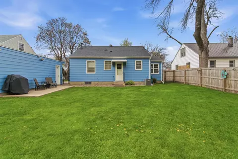 Exterior - 216 7th Ave SE, Waseca, MN 56093 photo 11 of 12