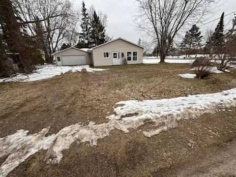 120 E Center Ave, Mcgregor, MN 55760