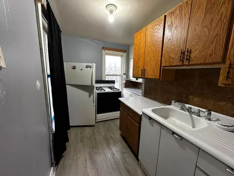 Kitchen - 206 SW 7th St, Brainerd, MN 56401 photo 1 of 1