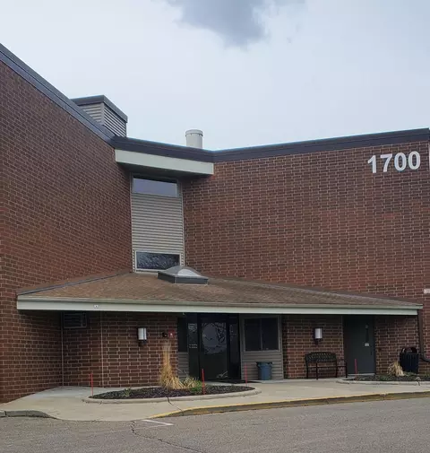 1700 Four Oaks Rd #321, Eagan, MN 55121