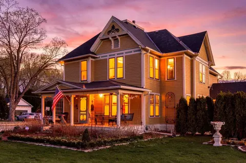 620 Pine St W, Stillwater, MN 55082