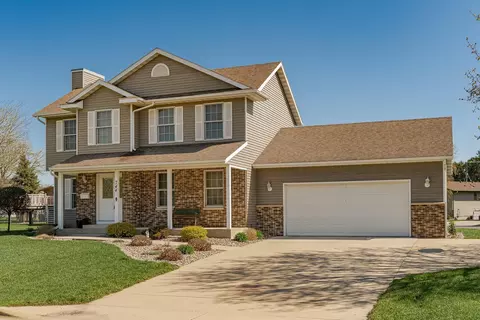 744 Jefferson Ave SW, Eyota, MN 55934