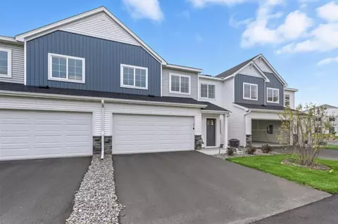 8856 Meadowcrest Dr NE, Monticello, MN 55328