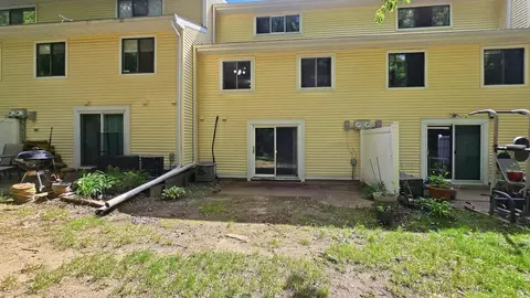 Exterior - 3214 Valley Ridge Dr, Eagan, MN 55121 photo 2 of 4