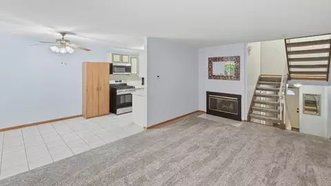 3214 Valley Ridge Dr, Eagan, MN 55121
