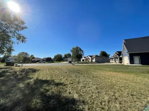 1506 18th Ave SW, Austin, MN 55912