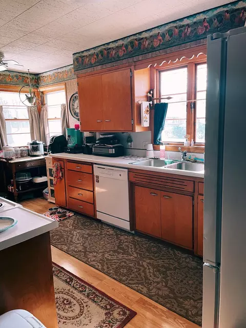 Kitchen - 414 Park St, Jackson, MN 56143 photo 1 of 1