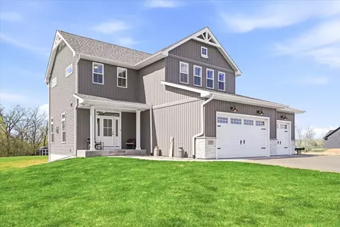 999 152nd Ave, New Richmond, WI 54017