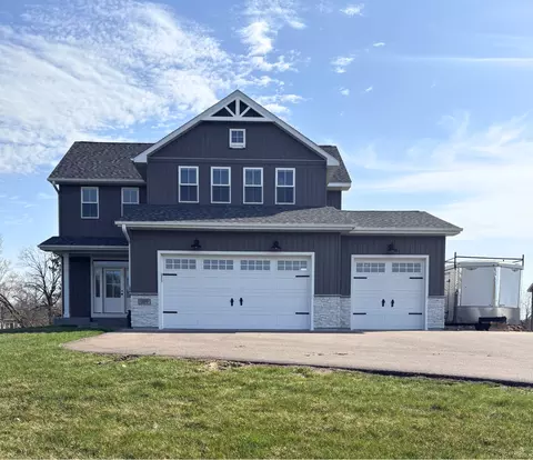 999 152nd Ave, New Richmond, WI 54017