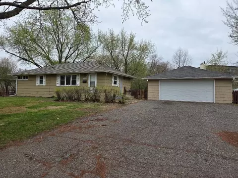 7101 Hartkopf Ln, Brooklyn Park, MN 55428