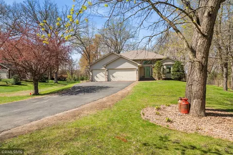 7910 Baylor St, Wyoming, MN 55092