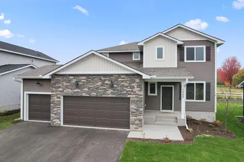 1209 Marlene Ave, River Falls, WI 54022