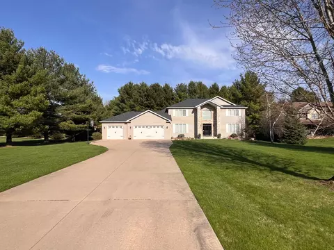 1712 Cedar Crest Rd NW, Rochester, MN 55901