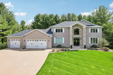 1712 Cedar Crest Rd NW, Rochester, MN 55901