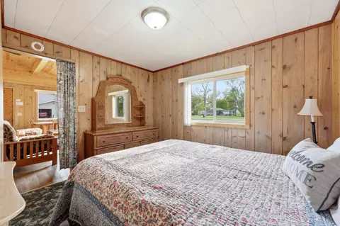 Bedroom - 35686 Rush Lake Loop #11, Ottertail, MN 56571 photo 2 of 4
