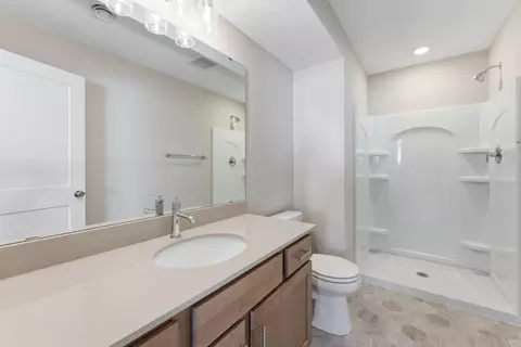 Bath - 1457 143rd St E, Rosemount, MN 55068 photo 4 of 4