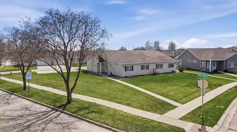 2108 57th Ave S, Fargo, ND 58104