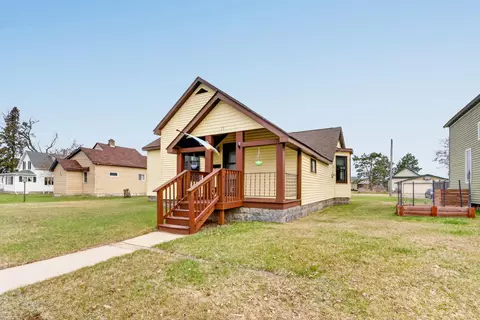 13 2nd Ave NE, Deer River, MN 56636