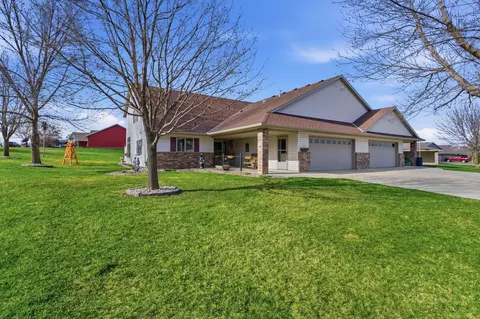 1600 Lower Trentwood Cir NE, Willmar, MN 56201
