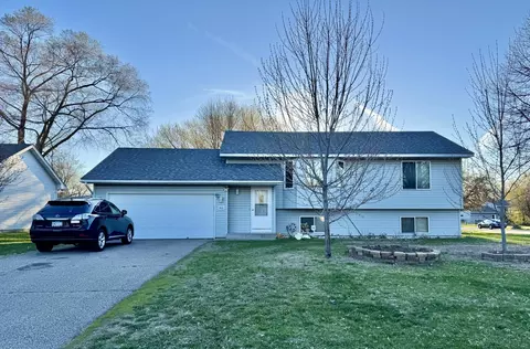 7431 Dupont Ave N, Brooklyn Park, MN 55444