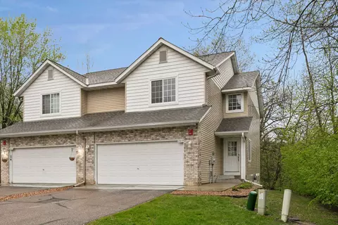 249 Pleasant Ln, Chaska, MN 55318