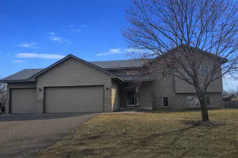 23453 Arrowhead St NW, Saint Francis, MN 55070