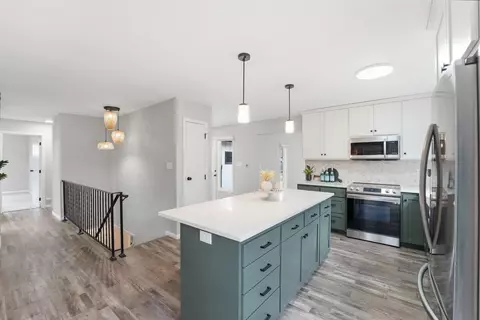 Kitchen - 1611 10th Ave SE, Saint Cloud, MN 56304 photo 4 of 6